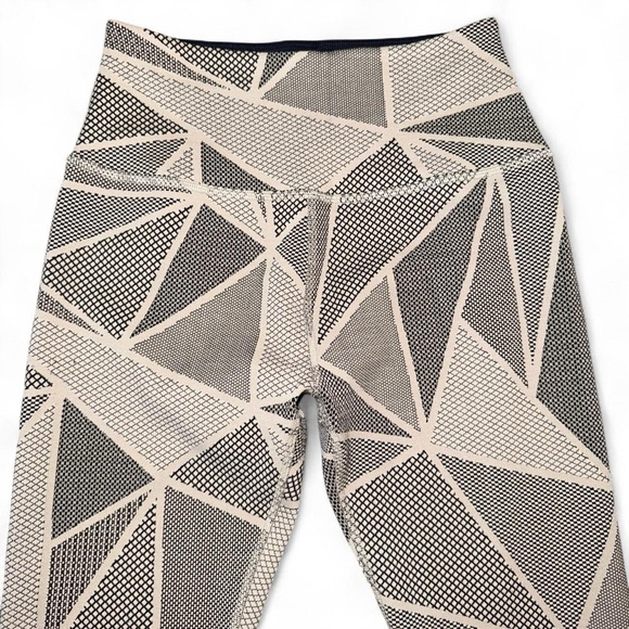 Beyond yoga breakout geometric high waist midi legging geometric patchwork SZ XL - Picture 5 of 7